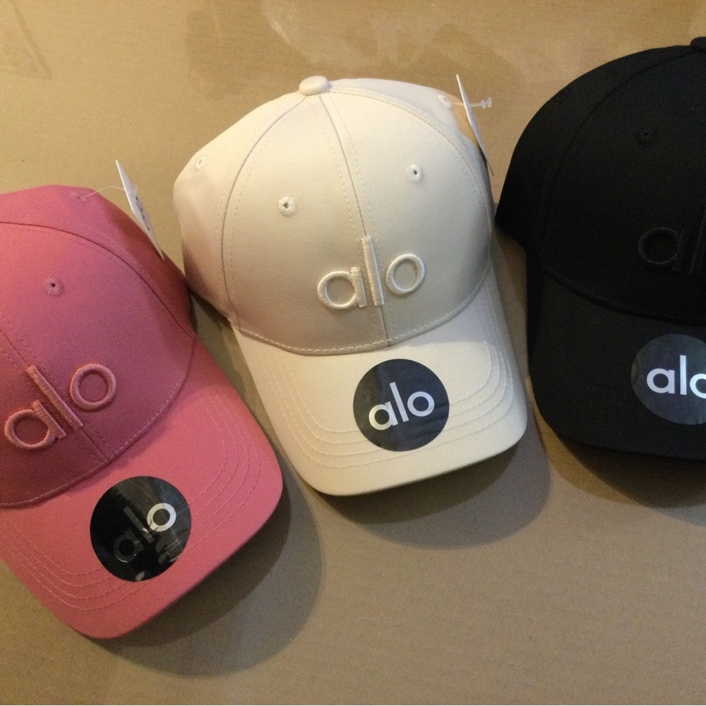 Alo Yoga Ballcaps NWT in Colors Pink, Tan or Black